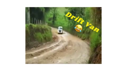 Kombi Drift Challenge - In Mud