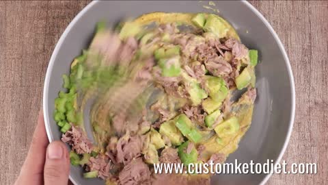 Keto diet plan for weight loss -Curry Spiked Tuna and Avocado Salad