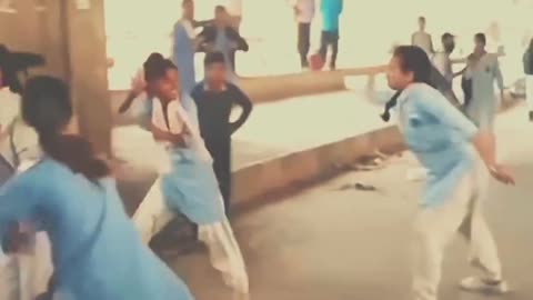 Girls fighting