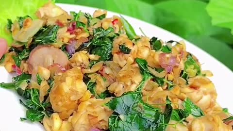 Delicious Recipes | Cook Sauteed Tempe And Moringa Leaves