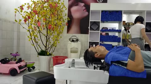 The world's best relaxing massage and shampoo, I fell into a deep sleep immediately