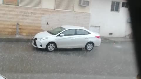 Snow fall||rain in taif