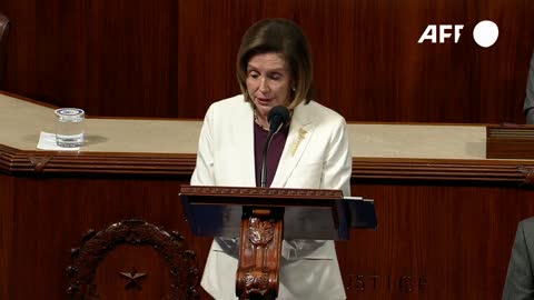 Top US Democrat Pelosi says to step down from party leadership