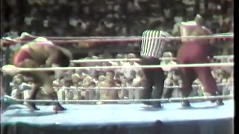 Andre the Giant vs Abdullah the Butcher (1983)