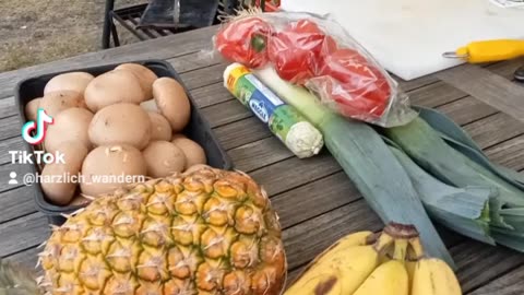 Fruits, vegetables and fruit for the campfire