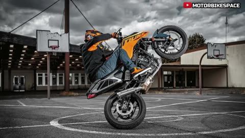 Power and Precision Exploring the 2024 KTM 125 DUKE Upgrade