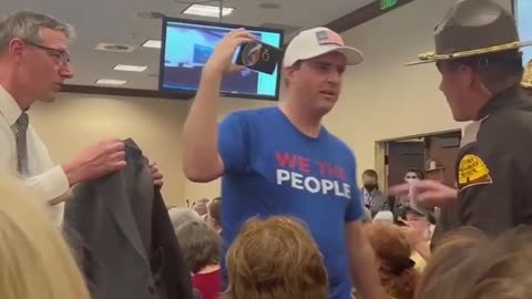 utah arrested for his we the people shirt, i for sure would bring these cops up on charges