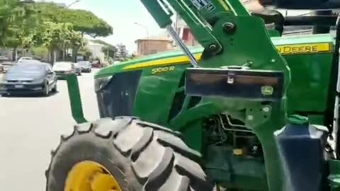 First Dutch Farmers, now Italian farmers also rise up