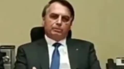 JAIR BOLSONARO IMITA A VOZ DE LULA