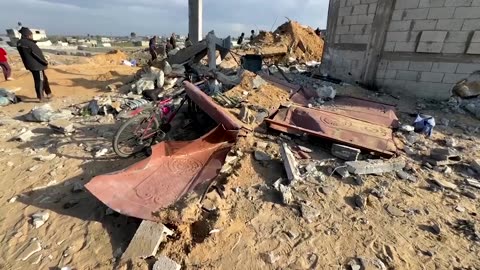 Palestinians inspect airstrike damage in Rafah