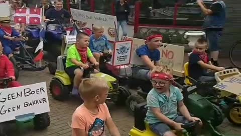 Dutch children support the farmers