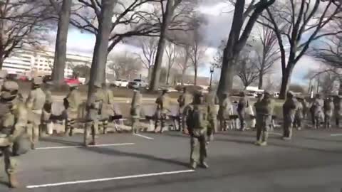 Many U.S. Military Members Turning Their Back To Biden's Motorcade