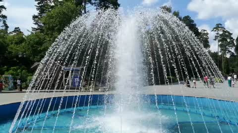 A beautiful fountain in the city.