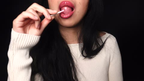 ASMR SENSUAL LOLLIPOP LICKING MOUTH SOUNDS