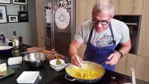 Pasta alla Carbonara of Chef Max Mariola