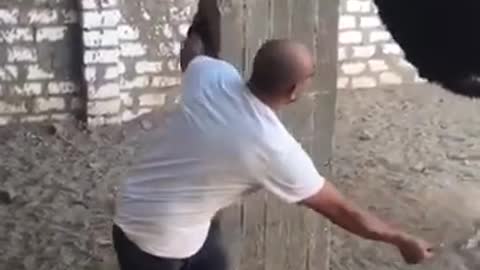 How this man angered the ostrich