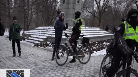 Toronto Police continue heavy handed tactics 6 peaceful protesters arrested