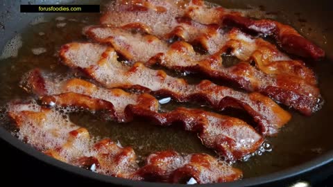 Frying Bacon - the Sights and Sounds