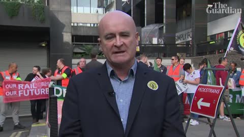 Mick Lynch rejects claims unions have too much power amid latest rail strike