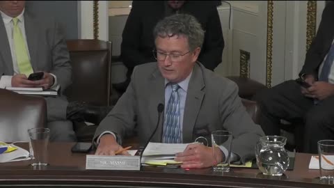 Rep ThomasMassie calls out the Speaker of the House