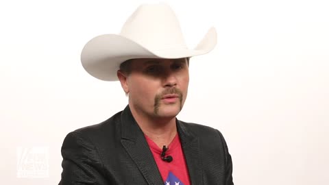 John Rich challenges fellow country starts to think outside the box