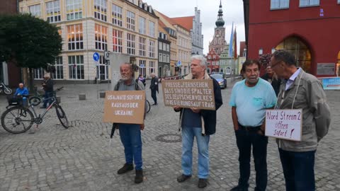 Greifswald - Andreas eröffnet die Kundgebung 29-08-2022