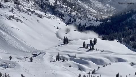 Two Army Black Hawk helicopters crash near Utah ski resort