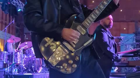 BLUE OYSTER CULT! Eric Bloom Jamming in Emmett, Idaho!