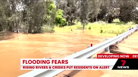 Snow falls in parts of South Australia amid flood warnings for mid north towns | 7NEWS