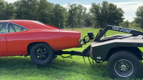 Drag Racing Whistlindiesel's 1,500hp General Lee! (HUGE wheelie)