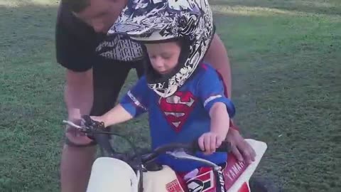 Kids fails on motorcycles