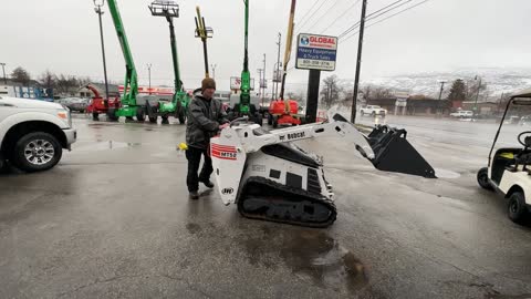 Skid Steer 2004 Bobcat MT52 Walk Behind Crawler Loader Auxiliary Hydraulics Skidsteer