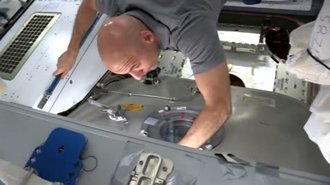 Life in ISS| daily routine on space ship.