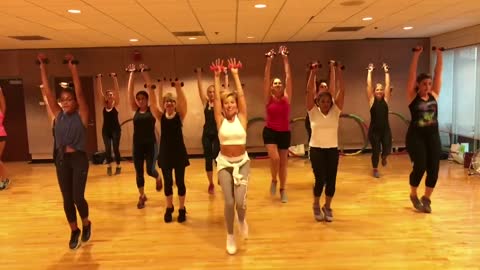 "UNTOUCHED" The Veronicas - Dance Fitness Cardio Blast with Weights Valeo Club