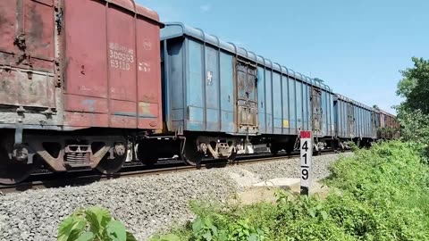 Indian Railways FREIGHT Trains | Powerful Diesel Engine | Goods Train