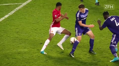 Wow!!! Incredibly Amazing Marcus Rashford Top 40 Disrespectful Skill Moves