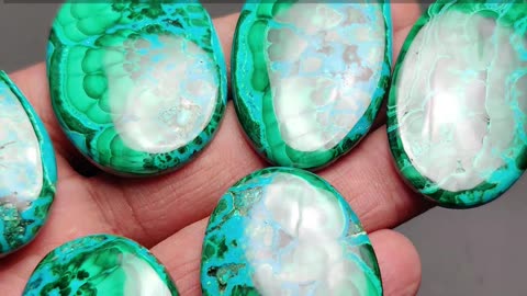 Buy Sparkling Malachite Gemstone Online | $5 Flat Shipping