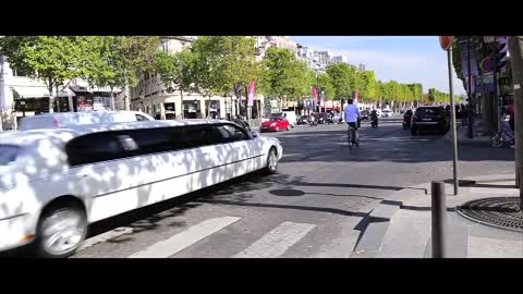 PARIS - FRANCE (city tour & must-see tourist attractions in 2 minutes)