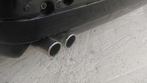 BMW M50 engine sound with rear and center muffler from BMW M30 BMW e34