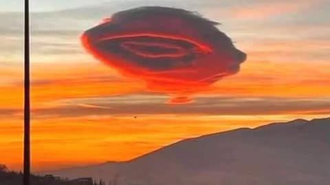 nuvem lenticular capturada em Bursa, Turquia.