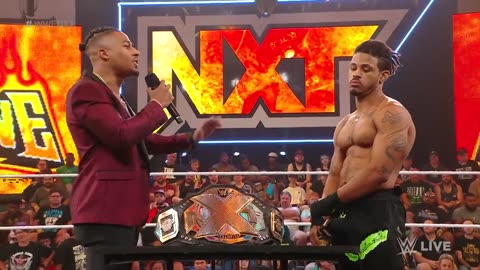 Carmelo Hayes and Wes Lee sign their NXT Title Match contract