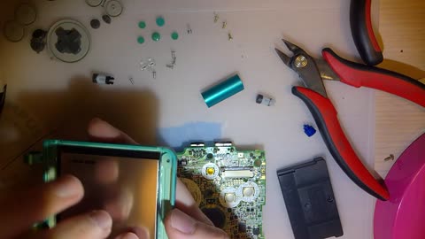 Installing the Funnyplaying SPIPS GBA SP IPS Screen in a GBA SP (AGS-001)