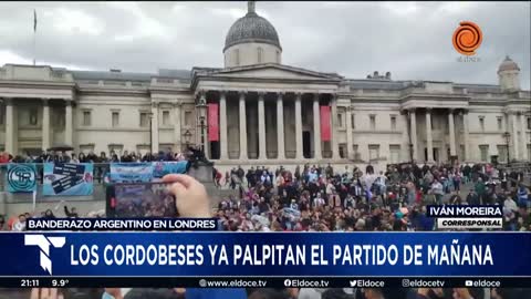 BANDERAZO por La Scaloneta en Londres: alentaron a la Selección en la previa a la Finalissima