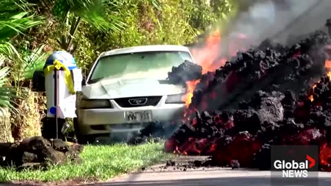 Rare double volcano eruption in Hawaii