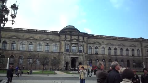 Theaterplatz Dresden Germany : An amalgamation of History and Architecture!