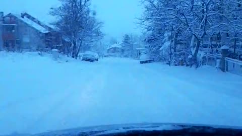 Mercedes c200 ride on the snow