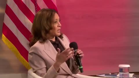 🔄💬 Kamala Harris Repeats 'Middle Class Kid' Story When Asked About Economic Plans 💼