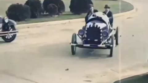 Nothing Unusual Just A 1928 Car On AUTOPILOT