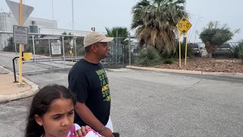 Part I - Meet Enrique & Isabella at the SA airport They were released by ICE