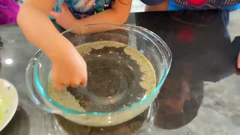 Top 5 Easy Science Experiments for kids to do at home with Ryan's World!